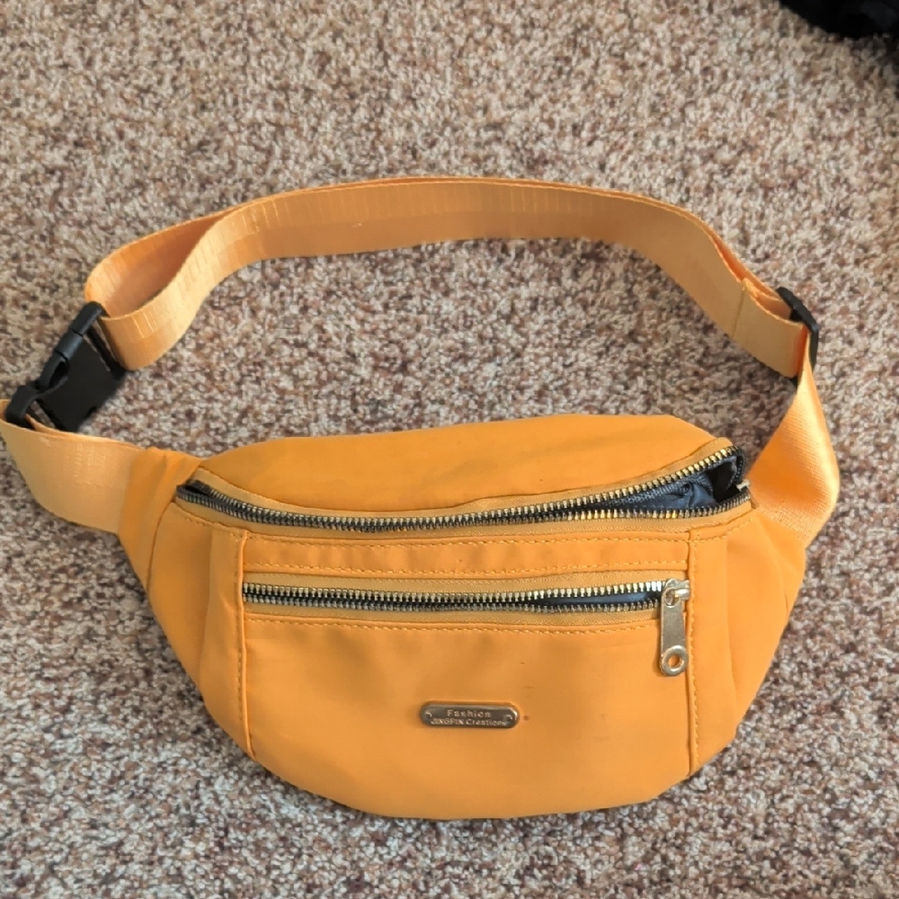 "FASHION JINGPIN Creations" Yellow Canvas Waist Bag with Front Zip Pocket